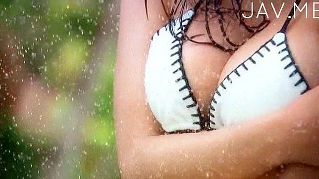 Flexible Asian Model Showcases Her Big Ass Indoors Seductively