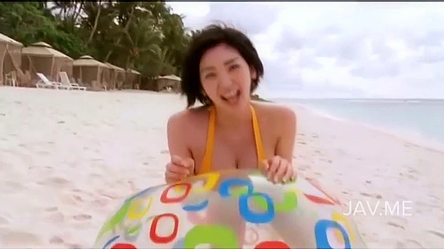 Beach Babe Strips Off to Tease Before Hot Sex Action