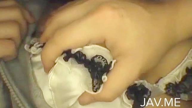 Amateur Cutie Enjoys Deep Penetration Passionately