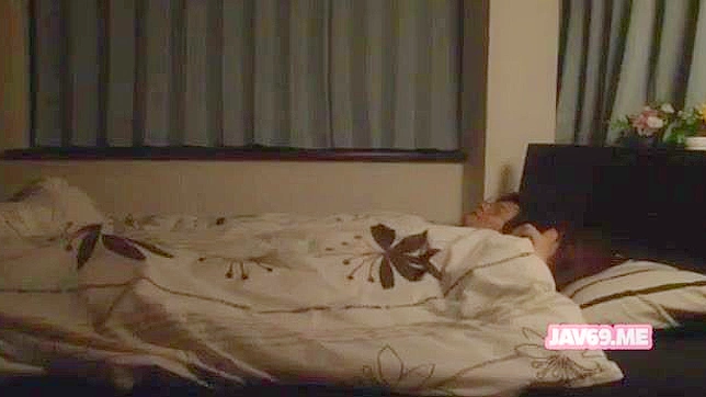 Passionate Japanese Beauty Gives Hot Sex Action Showdown