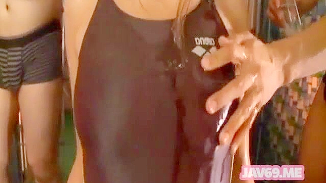 Seductive Asian Cutie Provides Hot Oral Pleasure and Passionate Sex