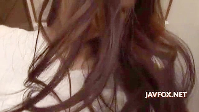 Sizzling Hot Japanese Babe Gets Fucked Hard & Deep