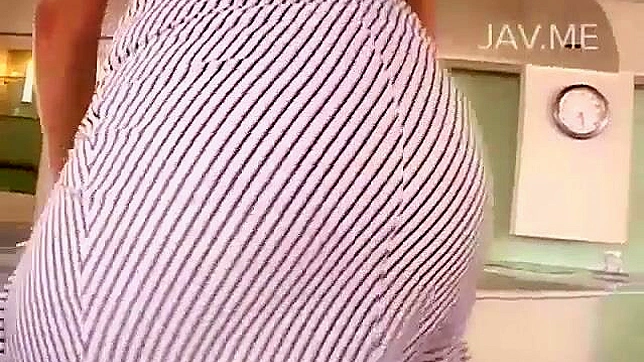 Sizzling Japanese Sex Goddess Gets Bang Hard Tonight