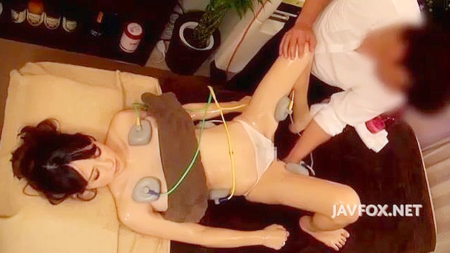 Hot Seductive Asian Babe Gets Bang Hard Until She Screams Loudly