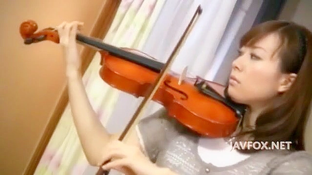 Hot Seductive Japanese Babe Fucks Passionately & Deeply