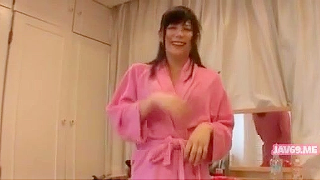 Hot & Seductive Asian Babe Takes Big Cock for Hard Fucking