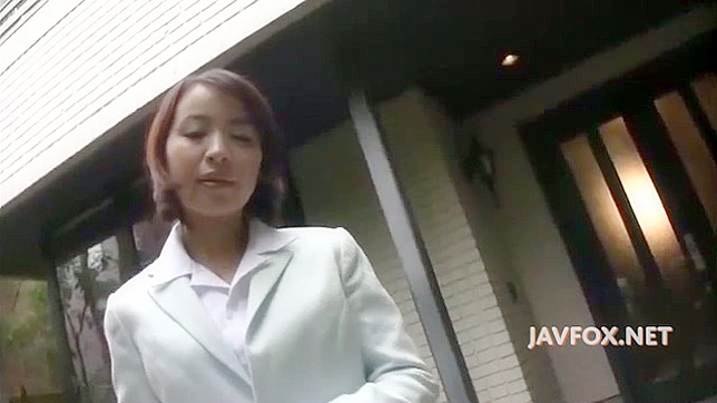 Hot Asian Beauty Gives Great Head & Gets Fucked Hard