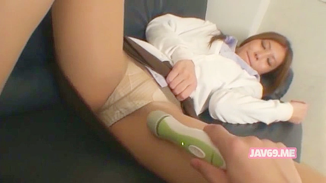 Hot Seductive Asian Babe Fucks Hard & Deeply