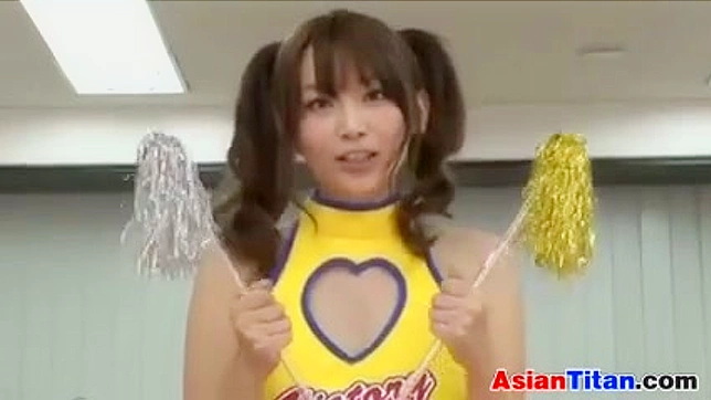 Sweet Babe Moans Loudly While Her Pussy Gets Boned Hard