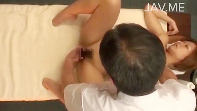 Seductive Chick Gives Amazing Blowjob With Her Talents