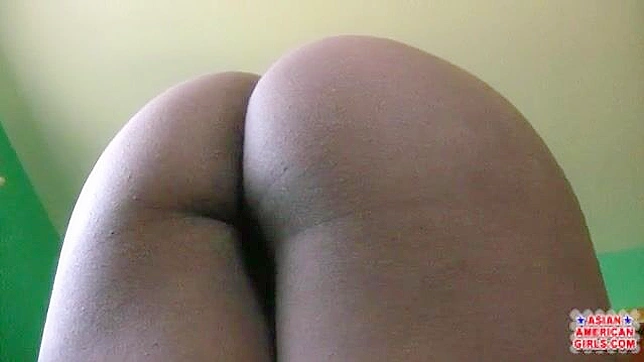 Sexy Curvy Babe Fingering Herself For Ultimate Pleasure