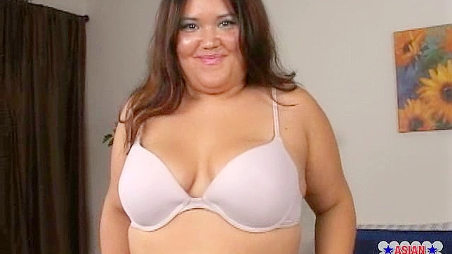 Horny Japanese MILF Craves Pussy Penetration Now