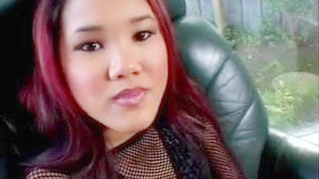 Seductive Kitty Reveals Curves Through Sultry Erotic Dance