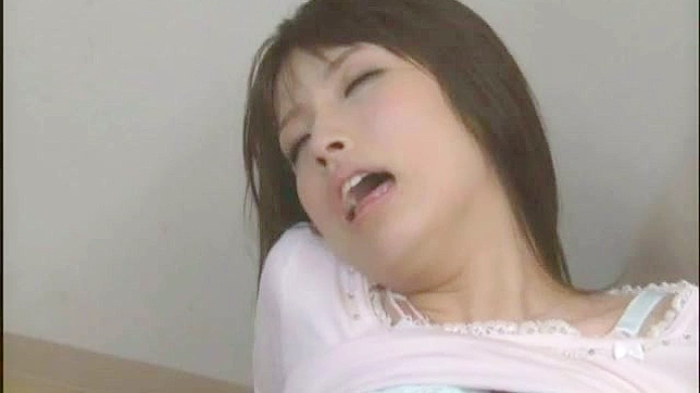 Amateur Craving Cock Gives Blowjob Before Hardcore Sex Scene