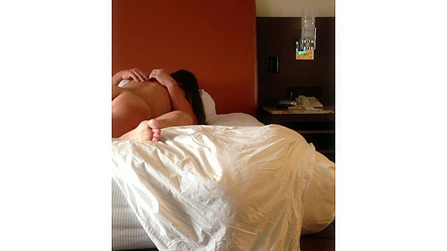 Seductive Kinky Diva Lifting Leg In Air For Ultimate Fetish Fun