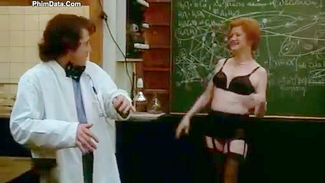 Cum-Craving Babe Gets Her Wet Pussy Hard Pounded Wildly