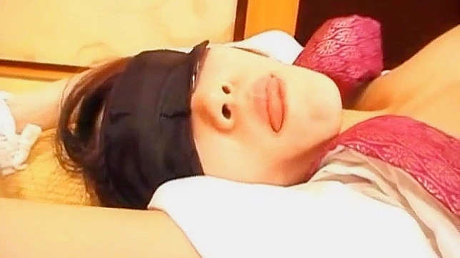 Sultry Kanako Peachily Fingers & Nails Her Pussy Sensually