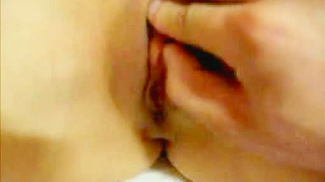 Sensual Minx Gets Fingered Until She Shakes Wildly Ecstatically