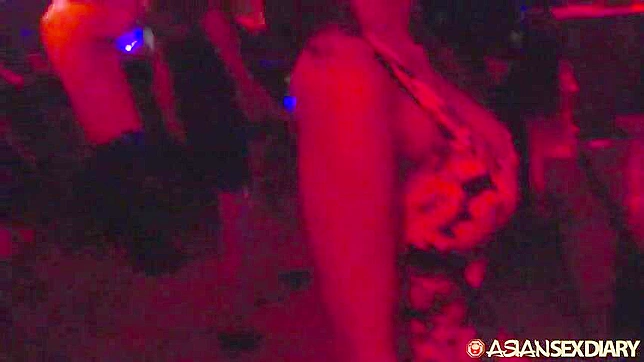 Seductive Vamp Sucking Cock Hard For Orgasmic Blissful Ride