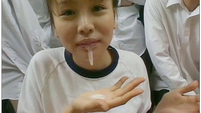 Cutie Gets Warm Jizz Facials After Steamy Blowjobs