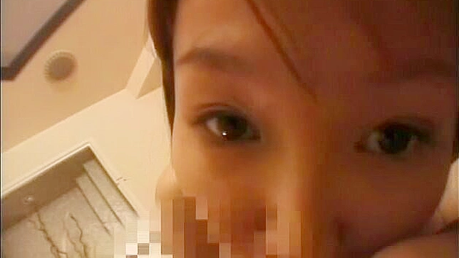 Tiny 18+ Temptress Gets Fingered Until She Screams Out Loudly