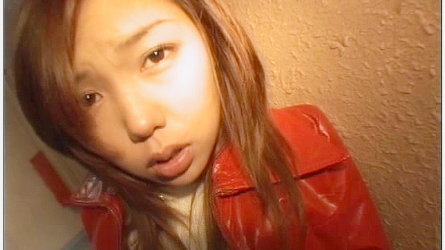 Adorable Cutie Gets Mouth Filled With Cock Before Wild Ride