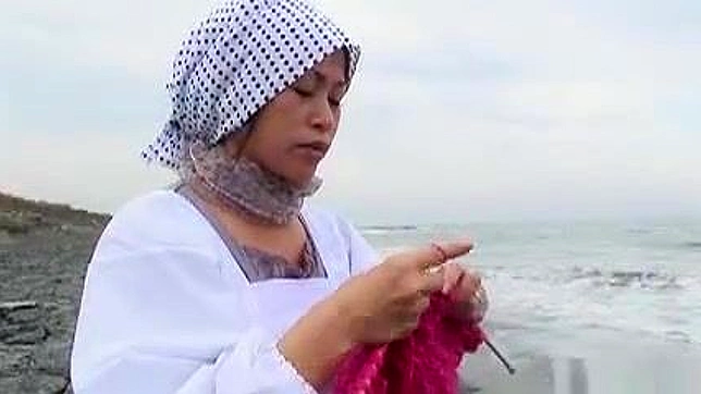 Sizzling Mature Asian Milf Fucks Stranger Hotly On The Beach