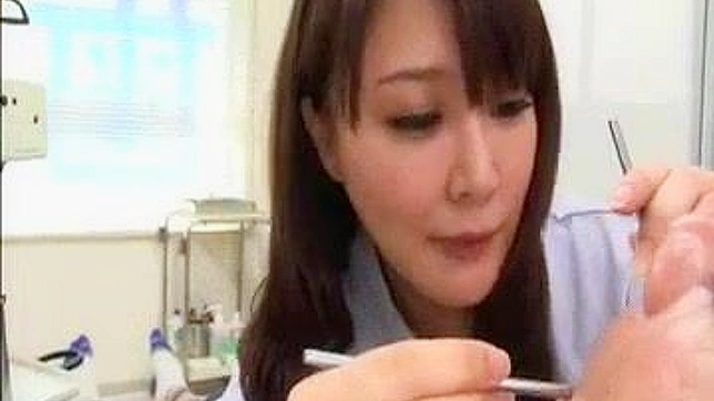 Japanese Girl 18+ Seduces Her Dentist With Oral Pleasure