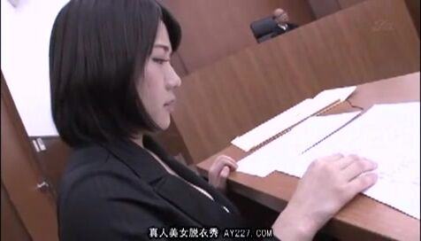 Big-Titted MILF Lawyer Fights Legal Battles While Giving Head