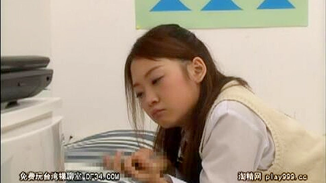 Teen 18+ Seduction - Japanese Girls Teach Steamy Sex Skills