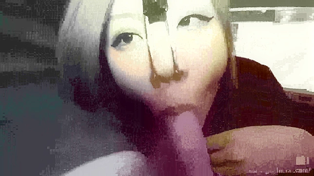 Sizzling Japanese Chick Seduces Driver in Cab Ride