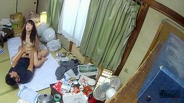 Sneaky JAV Babe Gets Quietly Turned On Under Covers