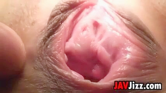 Gorgeous Japanese Beauty Provides Deep Oral Pleasure