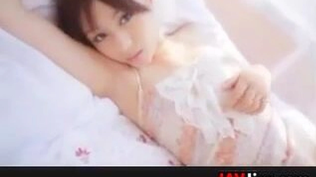 Sexy Massage Ends With Sultry Japanese Babe's Ecstatic Orgasms