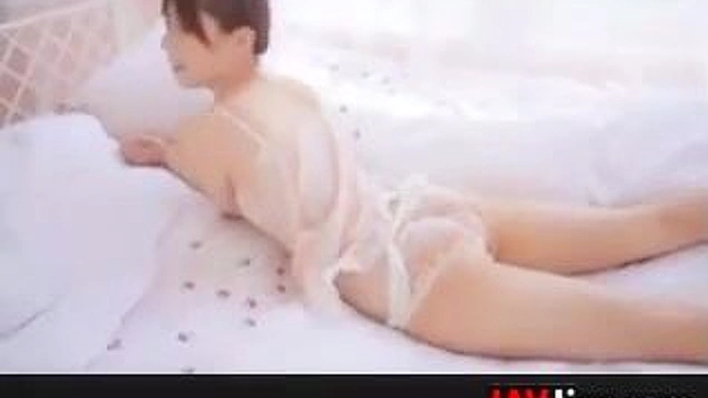 Sexy Massage Ends With Sultry Japanese Babe's Ecstatic Orgasms