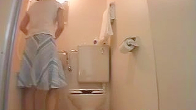 Japan Couple's Passionate Love Making - Hot Kisses & More!