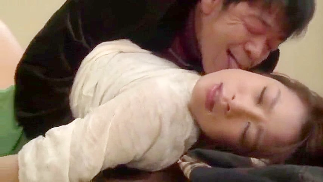 Seductive MILF Housewife Kaori Enjoys Steamy Stranger Encounter by Mistake