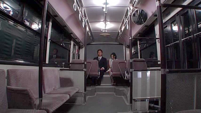 Airi's Office Seduction Surprises Secretary With Passion