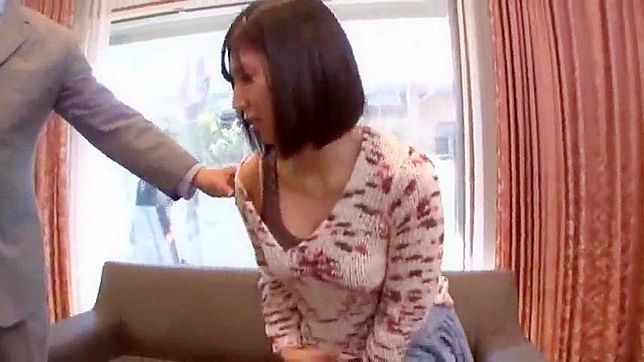 Sizzling Real Estate Showdown in Empty Luxury Condo