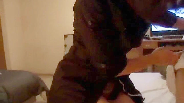 Hot Amateur Asians Get Naughty On-Camera Seduction