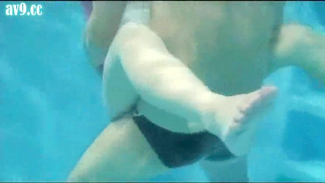 Young Japanese Beauty Gets Wet & Sexy during Water Play