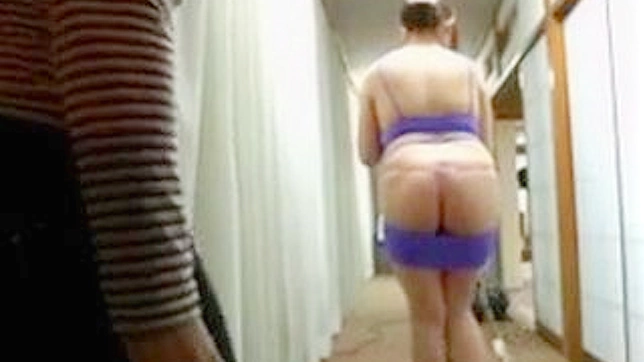 Surprise Night Shift Fling with Sultry Cleaning Lady