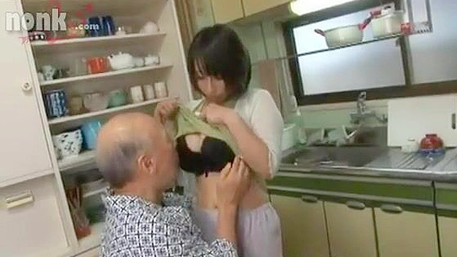 Passionate Yuuki Maeda Plays With Her Curvy Mother-In-Law