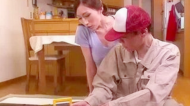 Seductive Asian MILF Tempts Youthful Delivery Guy Hotly