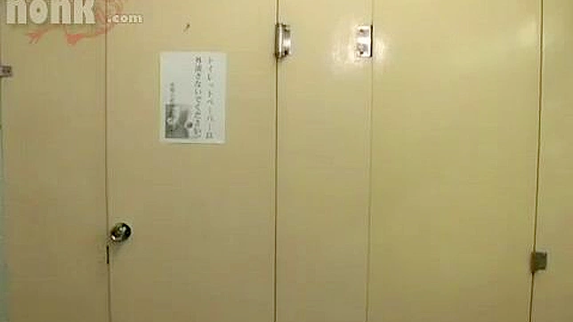 Japan Office Lady Tries Dirty Sex in Company Bathroom Secrets