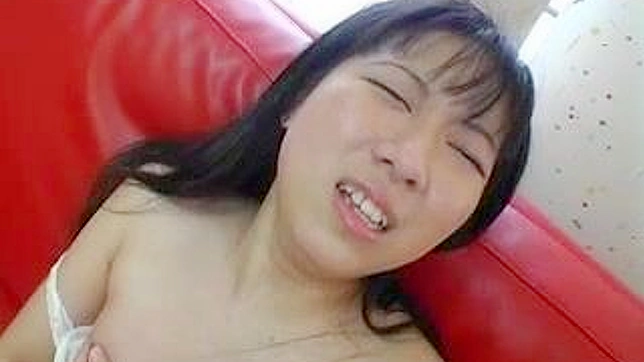 Sensual Marumi Takes Charge in Hot Oriental Fuck Fest