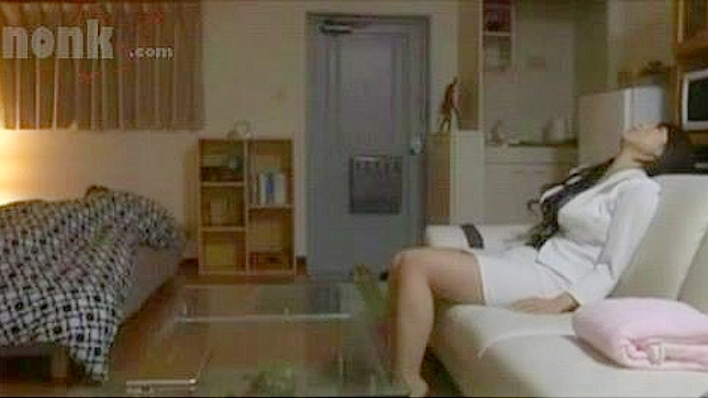 Seductive MILF Takes Charge in Pleasurable Japanese Solo Act