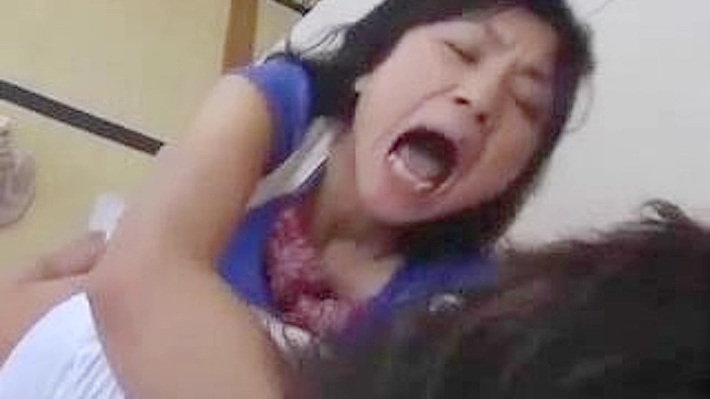 Naughty Boy Surprise Mature Cleaner for Passionate Fuck in Office