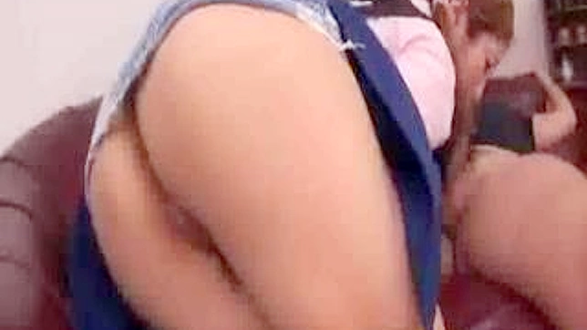 Seductive Teen 18+ Entices With Mind-Bending Oral Delight