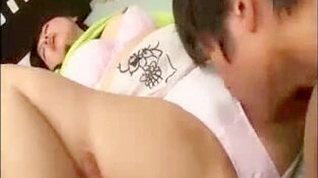 Japanese Mom Offers Hot Oral Before Sizzling Sex Scene